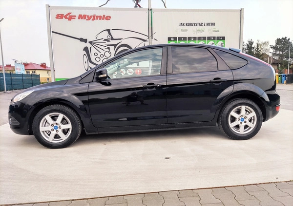 Ford Focus cena 17700 przebieg: 200000, rok produkcji 2008 z Poznań małe 379